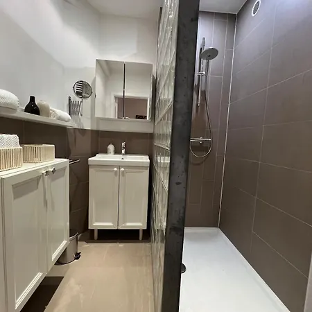 Apartment Plein Centre De Waterloo! 1 Waterloo