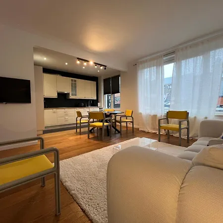 Plein Centre De Waterloo! 1 Apartment *